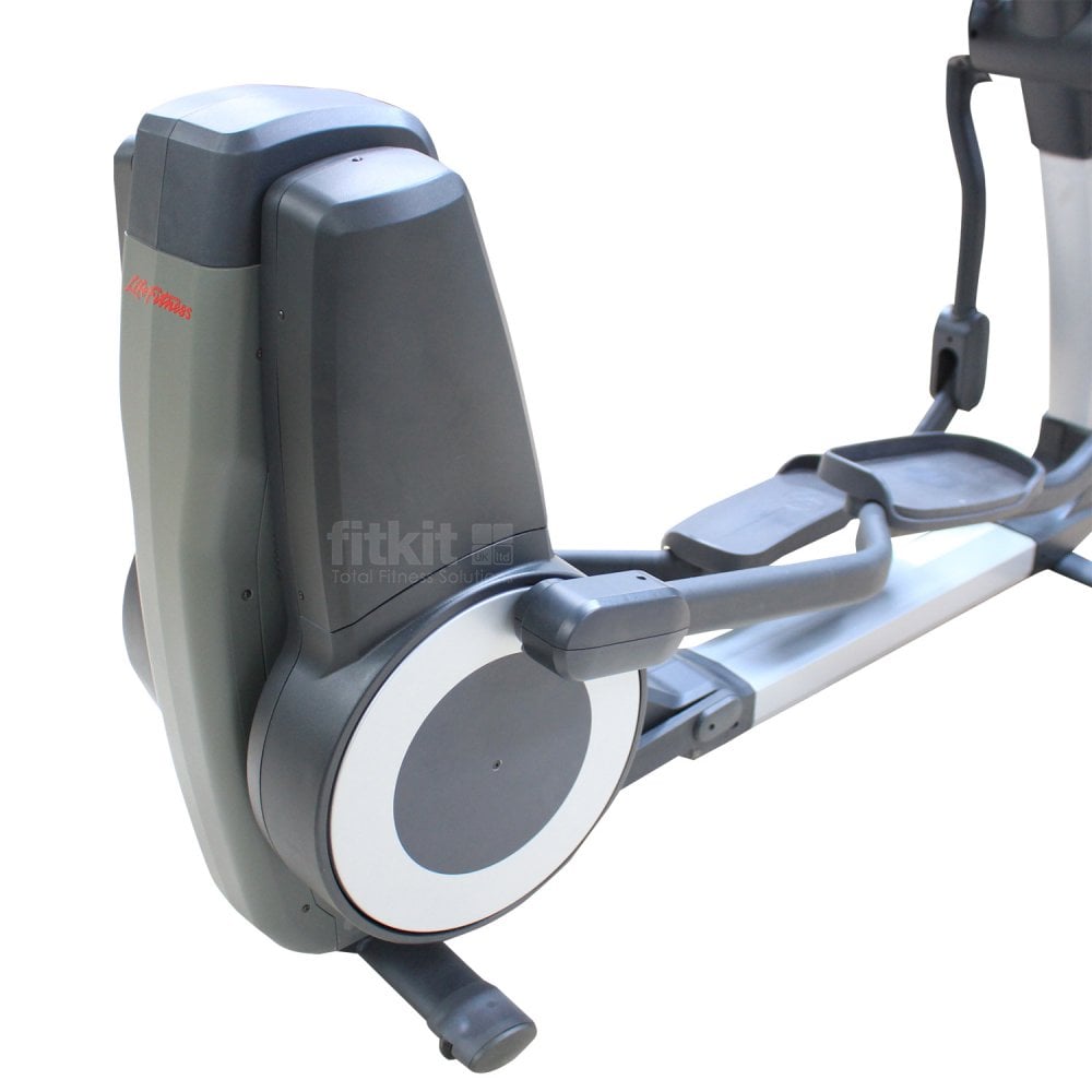 Life fitness on sale 95x discover se